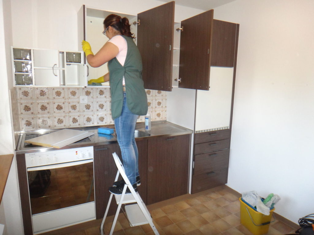 Grundreinigung, Unterhaltsreinigung, Wohnungsreinigung, Gebäudereinigung, Fensterreinigung, Frühlingsputz, Umzug, Haushaltshilfe, Teppichreinigung, Umzugsreinigung, Reinigungsfirma, Reinigungsfirmen, Umzuege, Wohnungsreinigung, Umzugsreinigungen